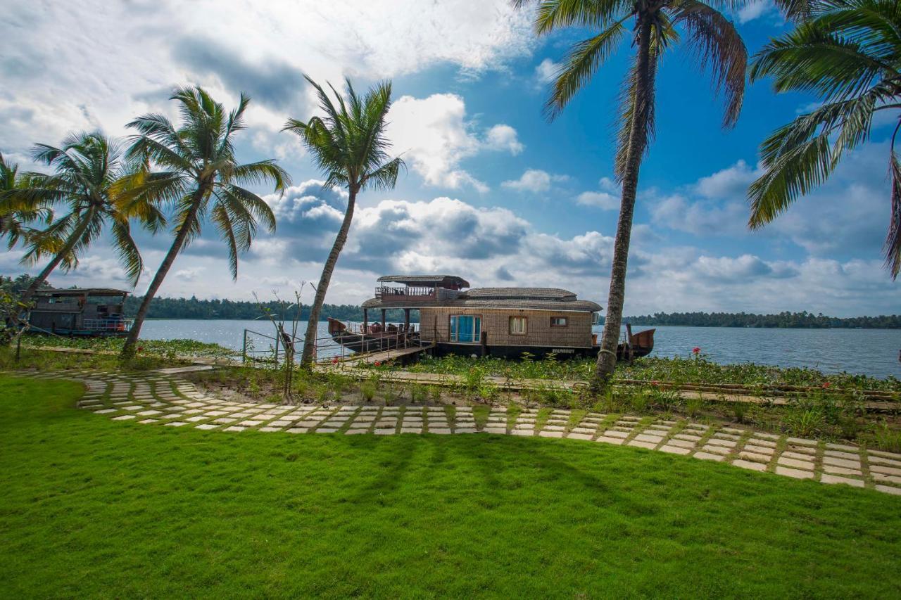 Blue Serene Resort Guruvāyūr Buitenkant foto