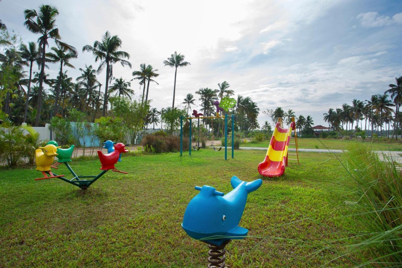 Blue Serene Resort Guruvāyūr Buitenkant foto